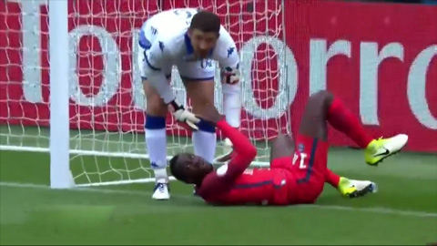 Bàn thắng không fair-play của PSG trước Bastia