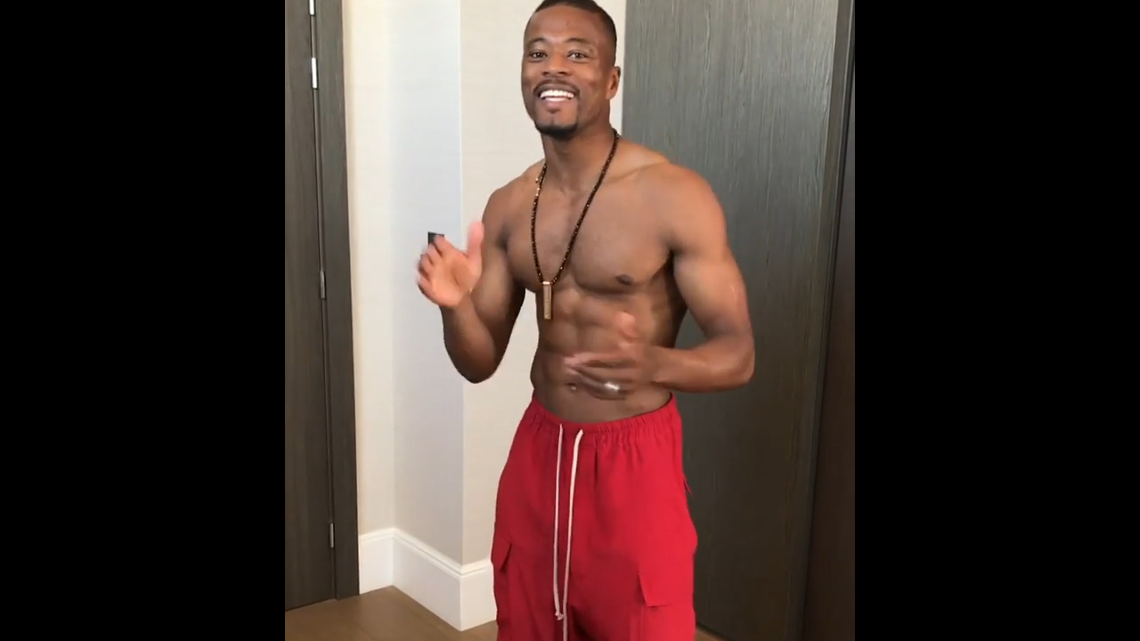 Evra phấn khích khi được trở lại Old Trafford