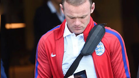 Bài hát được tạo ra từ những tweet của Rooney