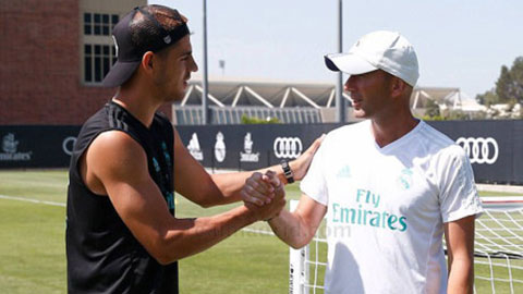 Morata bịn rịn chia tay HLV Zidane và đồng đội