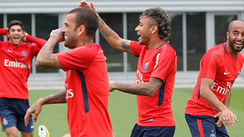 Rôm rả tiếng cười trong buổi tập đầu tiên của Neymar ở PSG