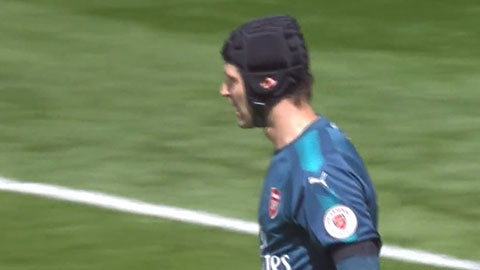 Cech xuất sắc cứu thua (Arsenal 0-0 Chelsea)