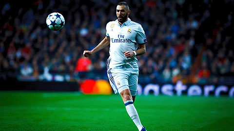 Những pha di chuyển không bóng vô cùng thông minh của Benzema