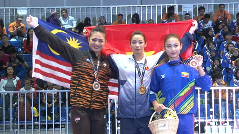 Khoảnh khắc Thúy Vi nhận HCV thứ 2 tại SEA Games 29