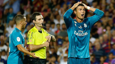 Ronaldo, Neymar phản ứng thế nào khi bị thẻ đỏ?