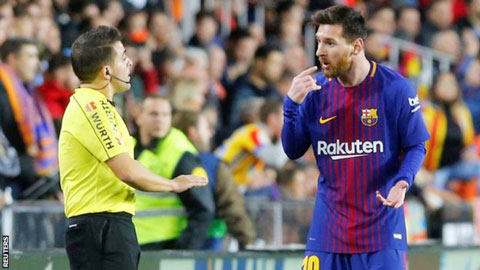 Messi mất oan bàn thắng rõ ràng