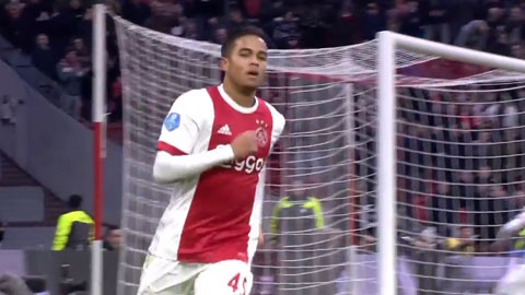 Con trai Kluivert lập hat-trick giúp Ajax đánh bại Roda