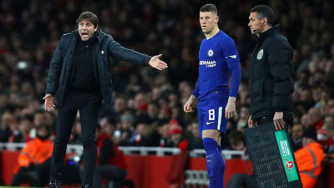 Điều gì đã xảy ra giữa Conte và Barkley ở trận thua Arsenal