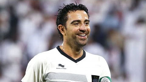 Xavi lập tuyệt phẩm sút phạt tại Qatar