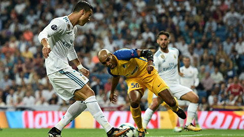 Những kỹ năng làm bẽ mặt cầu thủ đối phương