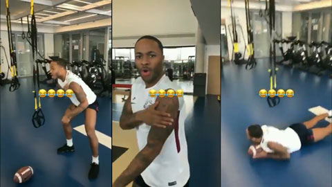 Raheem Sterling chơi bóng bầu dục trong phòng Gym