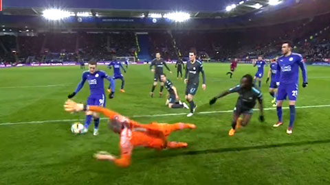 Vardy dứt điểm cận thành gỡ hòa (Leicester City 1-1 Chelsea)