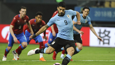 Luis Suarez: Cầu thủ đầu tiên ghi 50 bàn cho ĐT Uruguay