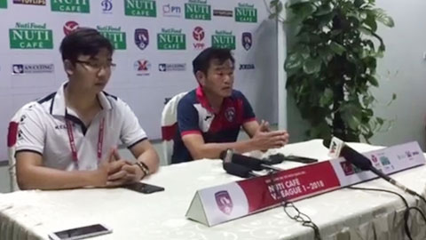 HLV Phan Thanh Hùng không buồn dù đội nhà thất bại