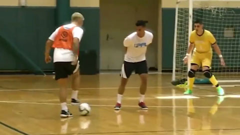 Những pha xử lý bóng chỉ có ở futsal