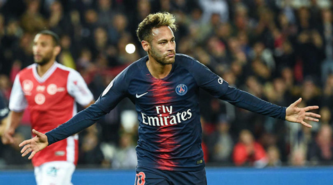 Neymar biểu diễn đi bóng 'chóng mặt' ở giải Pháp