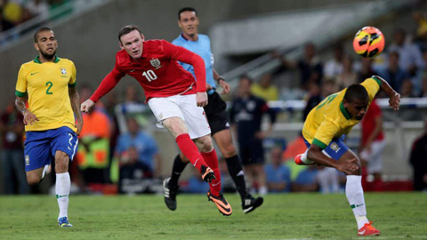 5 bàn thắng đẹp nhất của Rooney trong màu áo tuyển Anh