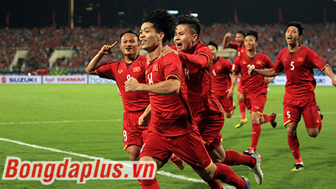 CĐV tâm huyết tặng thơ ĐT Việt Nam