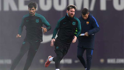 Messi lại khiến fan phấn khích với tuyệt phẩm trên sân tập