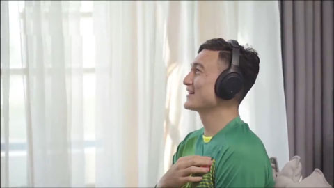 Cười lăn lộn khi Quang Hải cưỡi ngựa Văn Lâm, Xuân Trường và Duy Mạnh hiểu nhau
