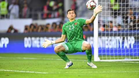 Pha cứu thua không tưởng của Văn Lâm