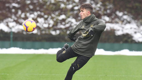 Tân binh Suarez lập siêu phẩm trên sân tập Arsenal