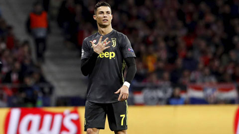 Ronaldo trêu ngươi các CĐV Aletico khi khoe số lần vô địch Champions League
