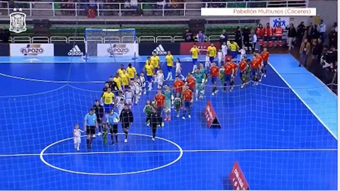 Thủ môn Futsal gây ấn tượng thế nào tại trận siêu kinh điển?