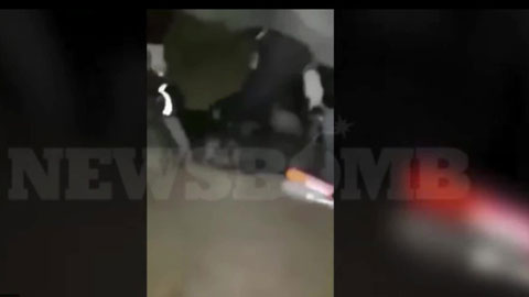 4 hooligan Thổ Nhĩ Kỳ đánh đập dã man phụ nữ 22 tuổi