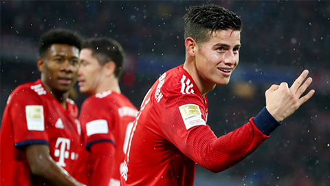 James Rodriguez lần đầu lập hat-trick trong màu áo Bayern