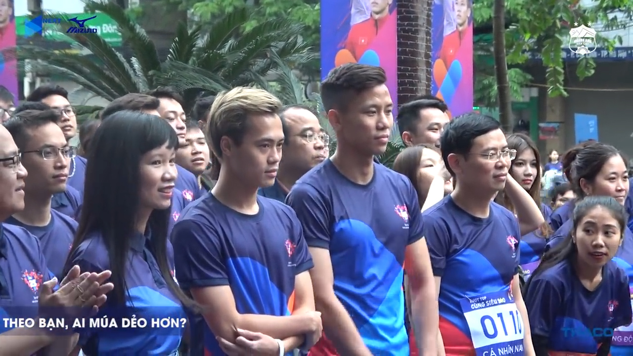 Thử thách Văn Toàn và Quế Ngọc Hải: Ai múa dẻo hơn