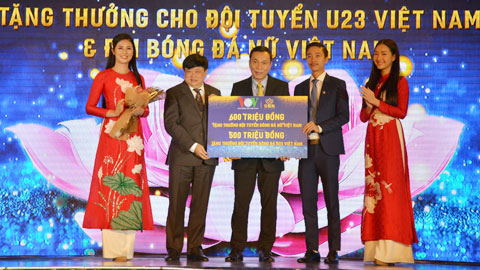 ĐT nữ Việt Nam được tặng 600 triệu đồng