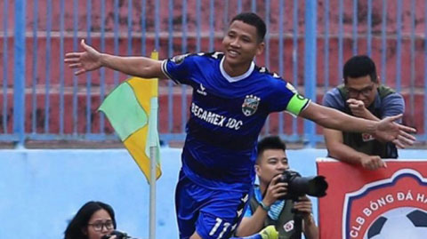 Anh Đức ghi bàn đẹp nhất vòng 7 V.League