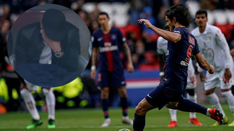 Mbappe suy sụp khi Cavani đá hỏng quả 11m 