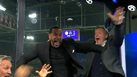 Huyền thoại Rio Ferdinand ăn mừng điên dại với chiến tích của Tottenham