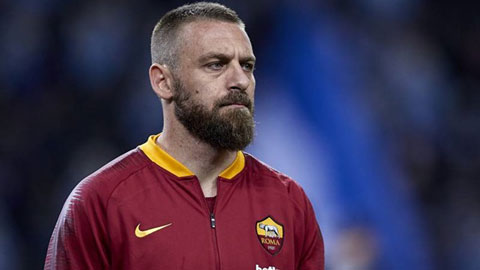 AS Roma tạm biệt De Rossi