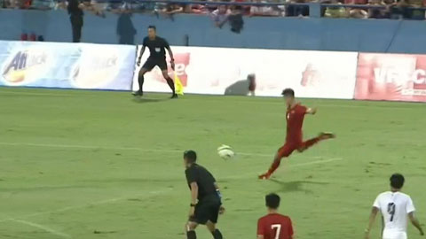 Bảo Toàn đệm bóng suýt thành bàn (U23 Việt Nam 1-0 U23 Myanmar)