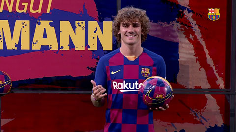 Griezmann mặc áo số 17 chào sân Nou Camp