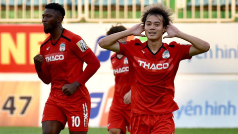 5 bàn thắng đẹp nhất vòng 16 V.League: Văn Toàn 'xé gió' lập công