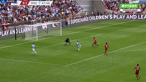 Sterling sửa bóng đập cột dọc (Liverpool 0-1 Man City)
