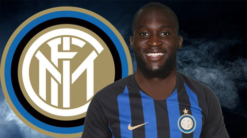 Lukaku khoe áo đấu của Inter sau khi gia nhập CLB