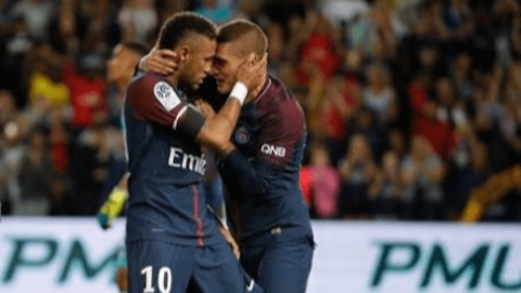 Những video độc, dị nhất tuần: Neymar gây sốt khi hôn má Verrati