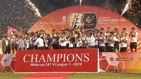 Lần thứ 5 vô địch V.League, Hà Nội FC đi vào lịch sử
