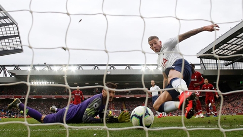 10 bàn thắng đẹp nhất của Liverpool vào lưới Tottenham