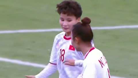 Nguyễn Thị Vạn  đánh đầu nâng tỷ số   (Nữ Việt Nam 2-0 Nữ Indonesia)