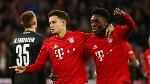 Coutinho lần đầu ghi hat-trick cho Bayern Munich