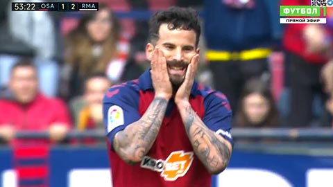 Ruben Garcia dứt điểm chệch cột (Osasuna 1-2 Real)