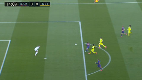 Messi suýt ghi bàn sau pha lốp bóng (Barcelona 0-0 Getafe)