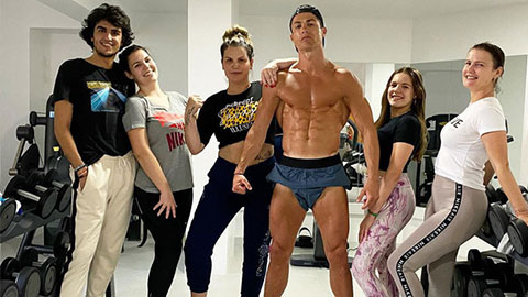 Ronaldo và các chị gái luyện tập trong phòng gym tự chế