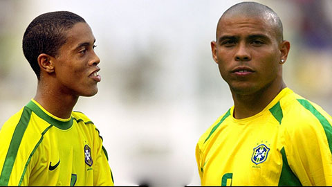 Lần đầu tiên Ronaldo béo và Ronaldinho đá cặp cùng nhau là khi nào